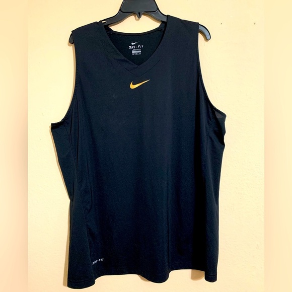 Nike Other - MENS NIKE black drifit cutoff sz XXL